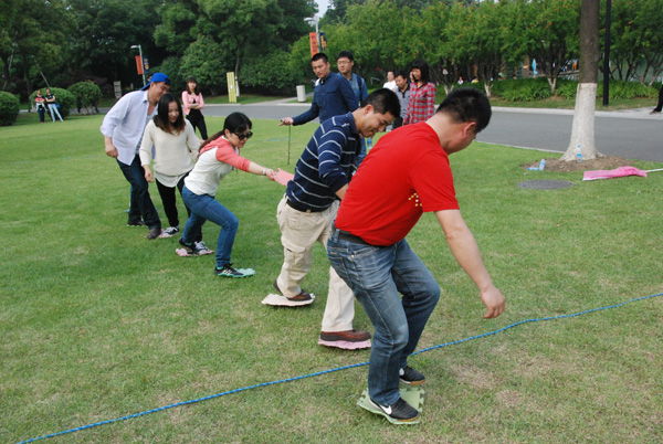 歐能優(yōu)集體活動(dòng)